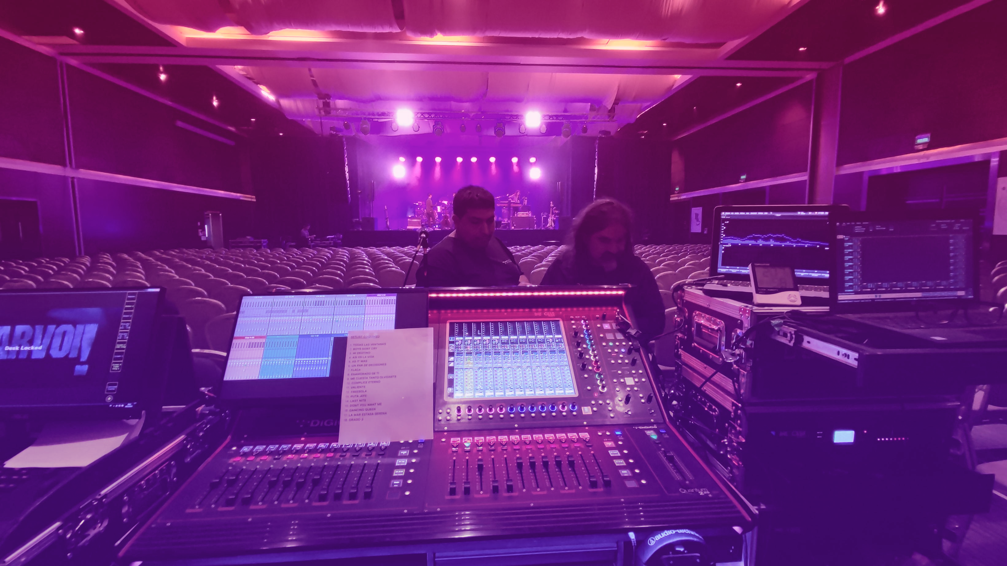 Diferencias entre mezclar en bares, teatros y festivales al aire libre - por Guillermo Sias