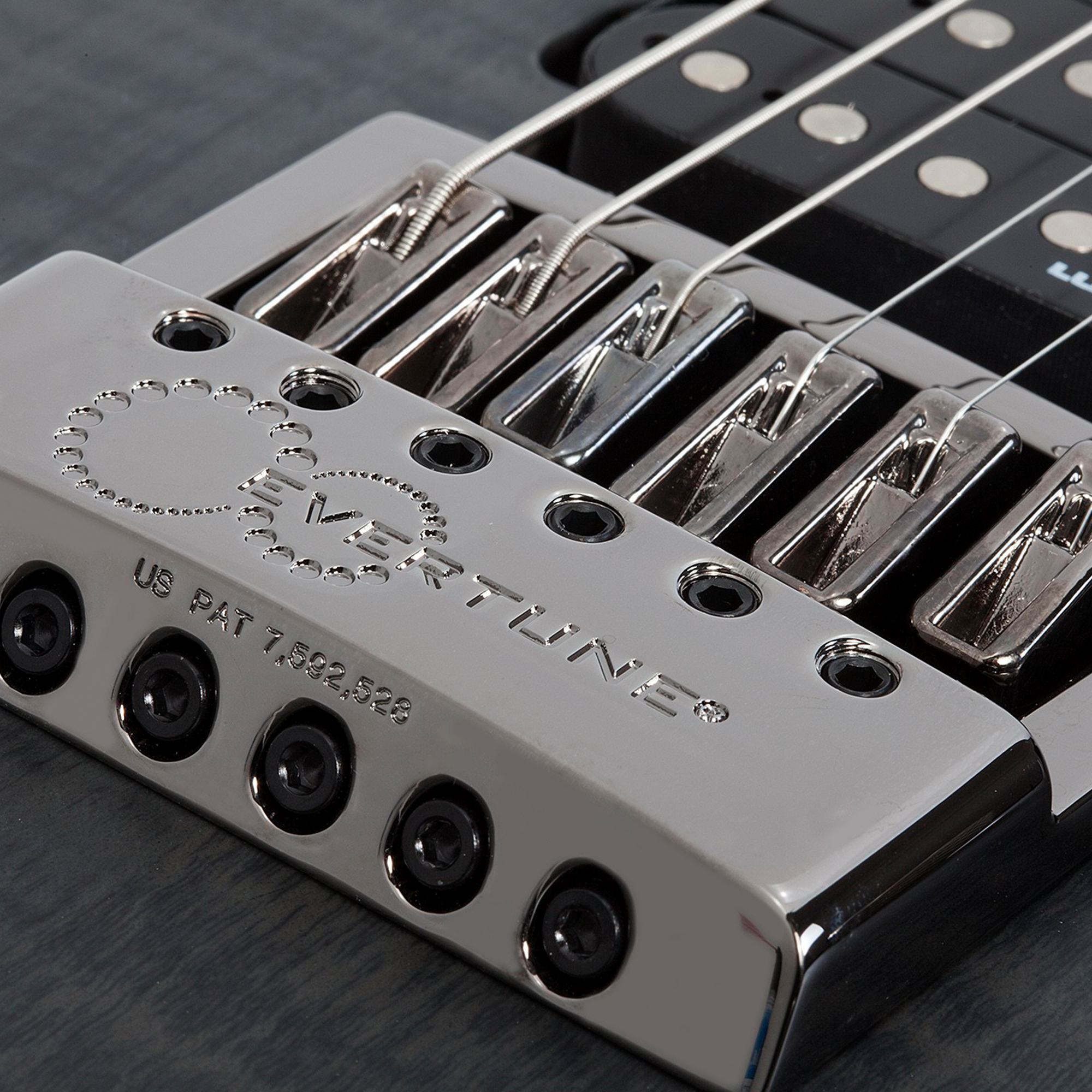 Schecter Banshee Mach-6 Fallout Burst Guitarra Eléctrica