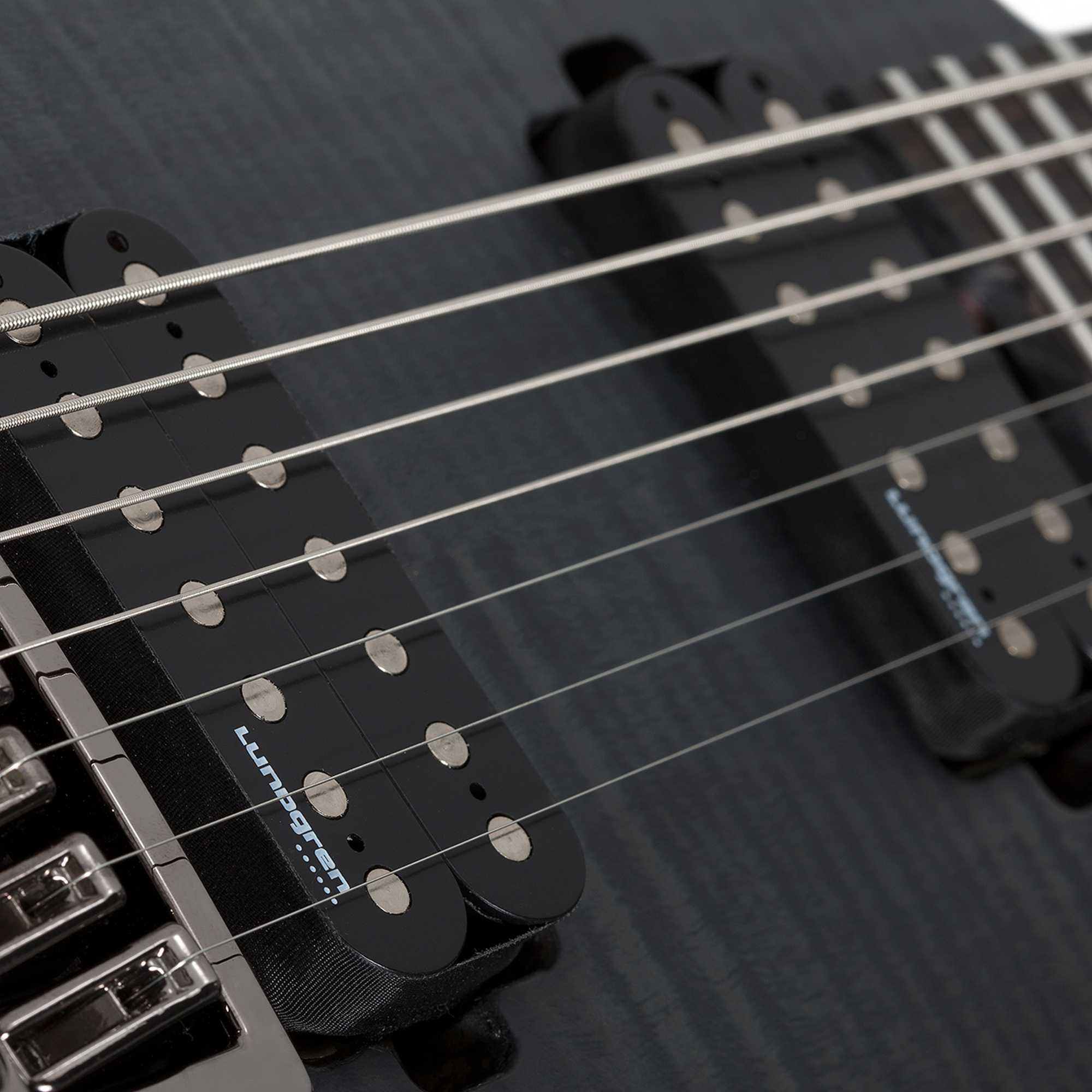 Schecter Banshee Mach-7 Fallout Burst Guitarra Eléctrica 7 Cuerdas Evertune