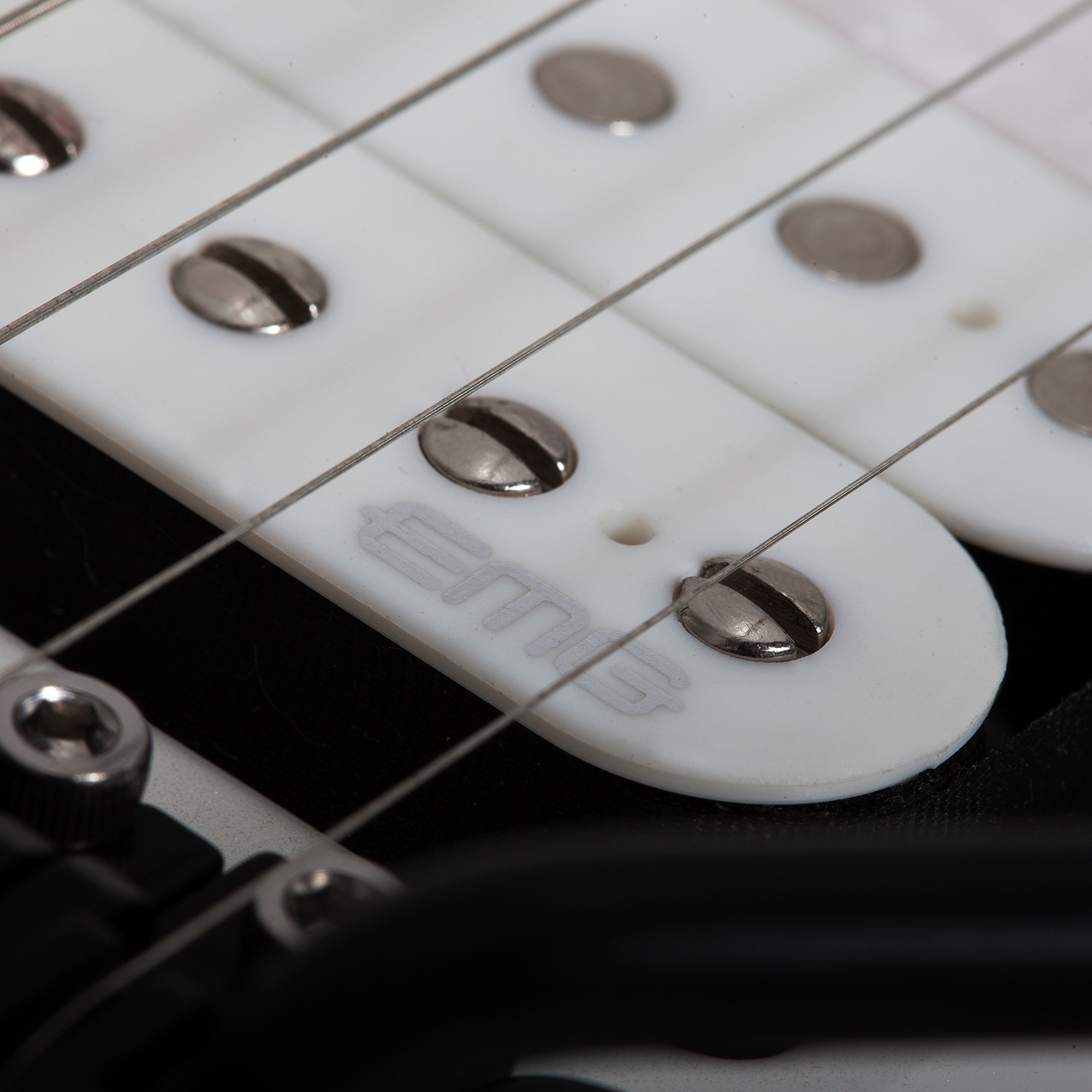 Schecter Sun Valley SS PT Metalllic White Guitarra Eléctrica