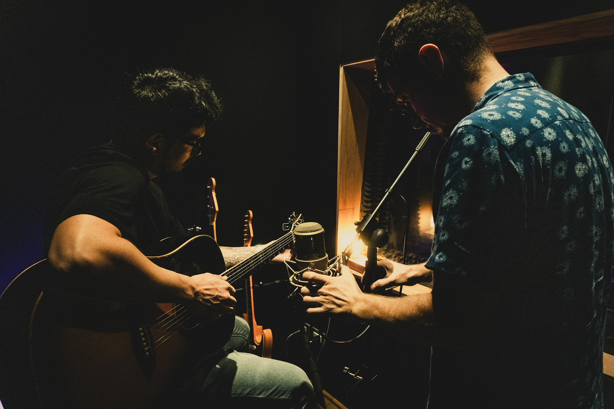 “El productor musical - un canal de ideas” - por El Rosa