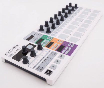 Arturia BEATSTEPPRO Controlador MIDI - USB PAD - Drum Machine