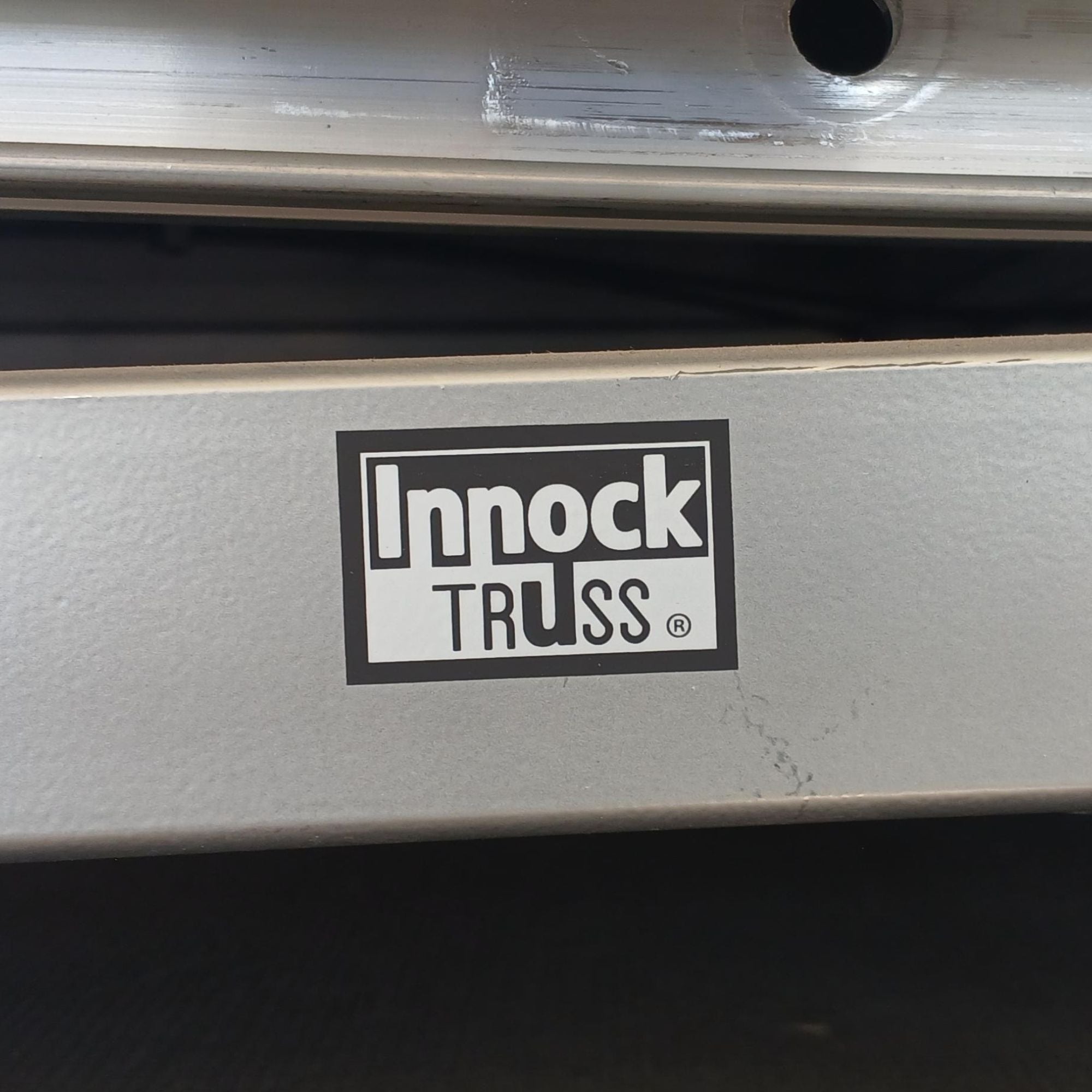 Innock Truss Tarima Ajustable 2x1 mts