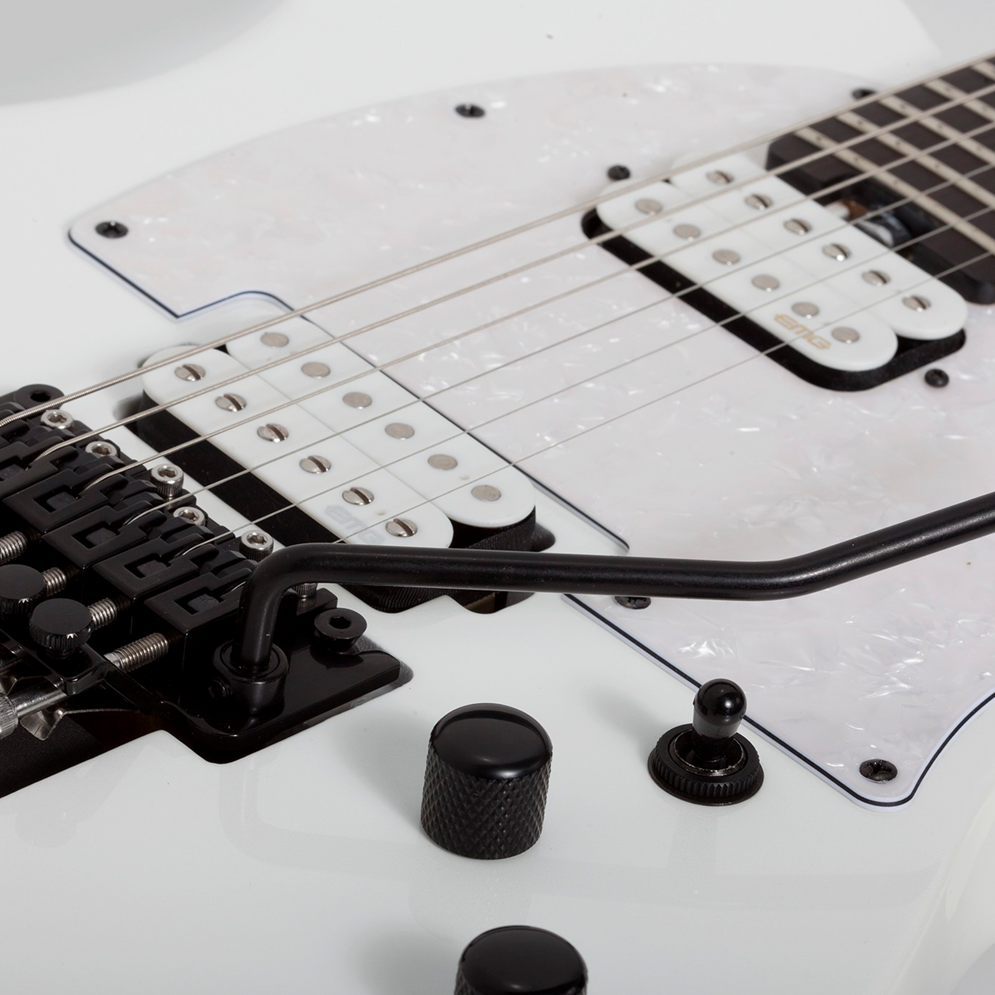 Schecter Sun Valley SS PT Metalllic White Guitarra Eléctrica 6 cuerdas FR